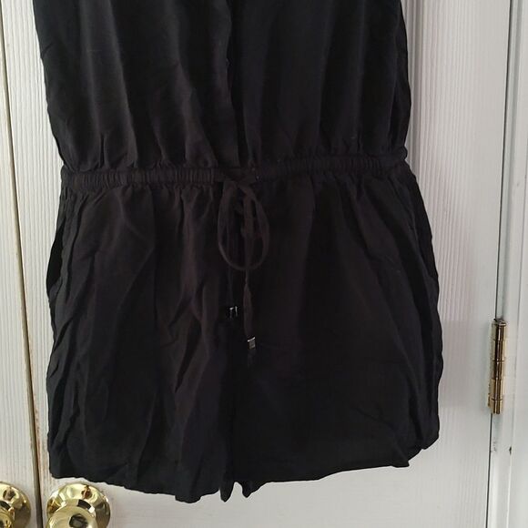 Banana Republic Factory  black  short romper Sz 4 - Picture 2 of 6